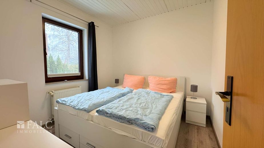 ***Ostsee-Flair genießen - Doppelhaushälfte mit zwei separaten Wohneinheiten*** – Schlafzimmer EG