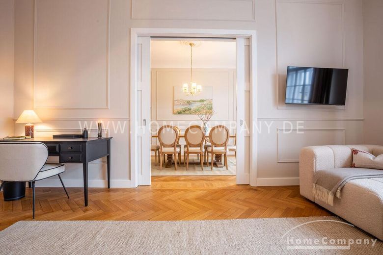 ***Klassische Eleganz in vollendeter Form – stilvoll sanierte Altbauwohnung mit Balkon in Bestlage Altbogenhausen – ffc1dc055262369dcd9568f6f079c1d17db9a230.jpg