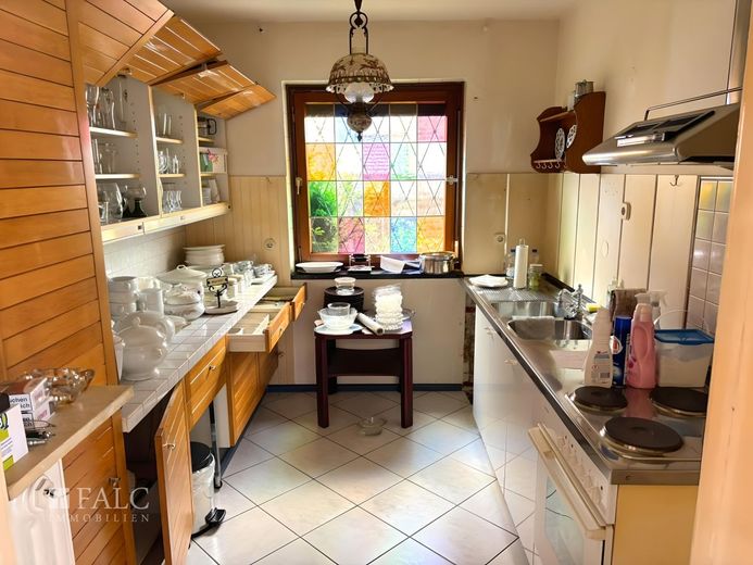 ***Bungalow mit Garten und viel Gestaltungspotential in ruhiger Lage*** – Küche EG
