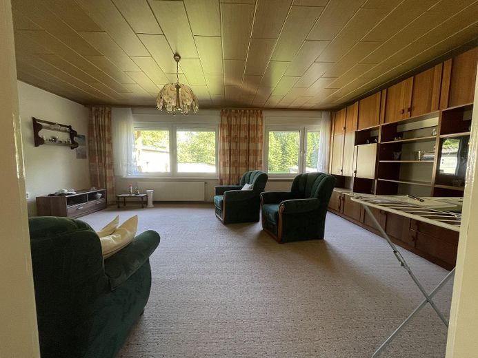 Haus mit Baugrundstück in Top Ortslage – Wohnzimmer Süd