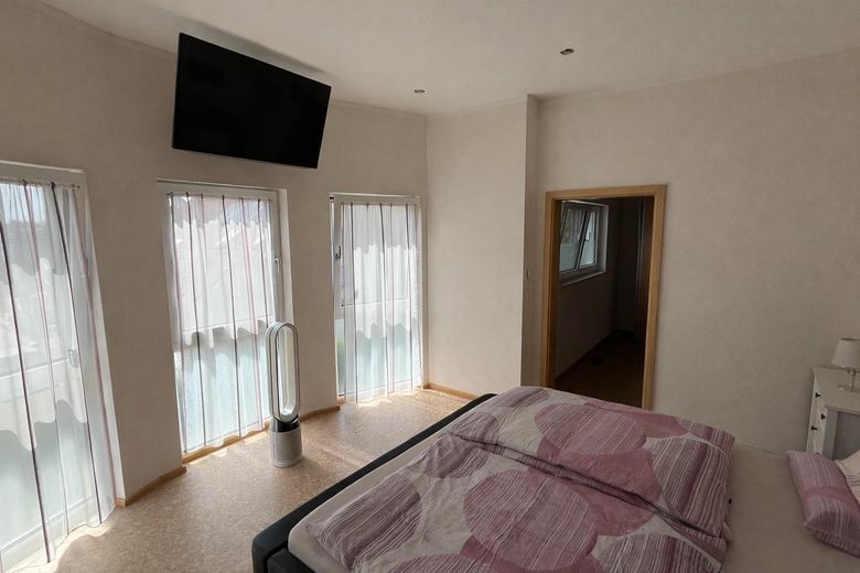 Masterbedroom mit TV