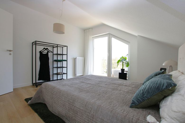 Klimatisierte 3-Zimmer-Wohnung mit 2 Balkonen – frisch saniert, sofort bezugsfrei, provisionsfrei – Schlafen