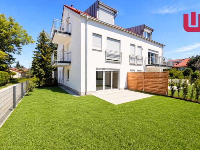 WINDISCH - ERSTBEZUG! Traumhafte Gartenwohnung mit EBK zentral in Gröbenzell - frei ab August – Foto 1
