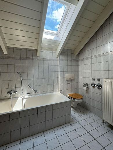Charmante 3-Zimmer-Wohnung mit Sonnenbalkon in Cleebronn – Foto 12