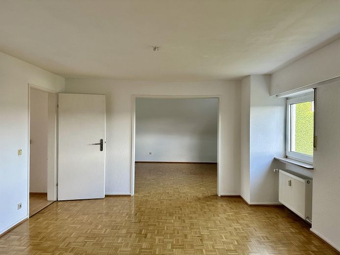 Lichtdurchflutete 3,5-Zi-Dachgeschosswohnung mit Panoramablick auf der Bellevue – Foto 8
