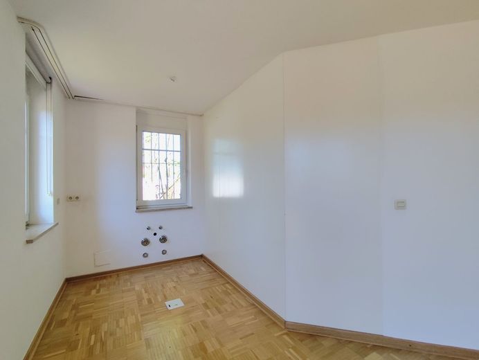 Einzigartiges Architektenhaus mit Aufzug, Panoramaterrasse und exklusivem Komfort in 95326 Kulmbach! – UG Küche