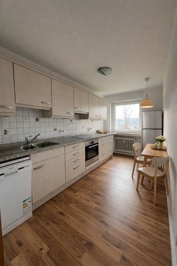 2 Zimmer Wohnung, 58,7 qm EBK, Balkon – Beispiel Essbereich