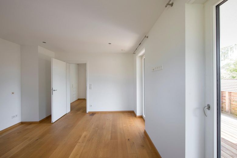 Rodzinna sielanka w Seeshaupt nad jeziorem Starnberger See – Elternschlafzimmer