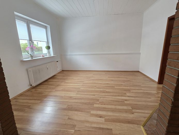 Zentrale 4 Zi Wohlfühlwohnung in Hohenlockstedt – ...zum Wohlfühlen...