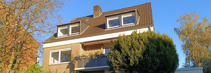 डसेलडोर्फ-राथ में स्वीकृत DG-कच्चा ढांचा– 50,5 m² – केवल 69.000 € – Hausansicht