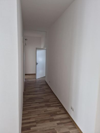 3-ZKB mit Einbauküche in SB St. Johann (WG geeignet) – Flurbereich