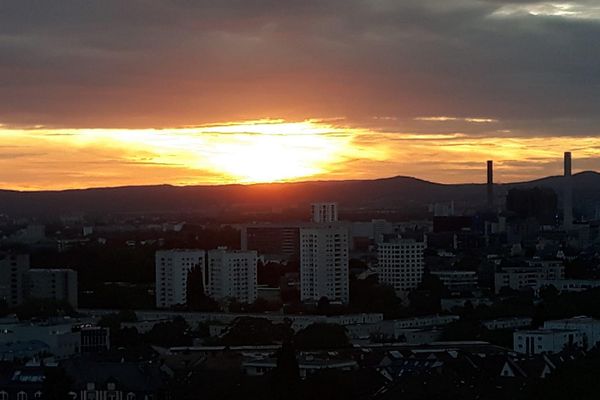 Mieszkanie 2-pokojowe na Sachsenhäuser Berg
