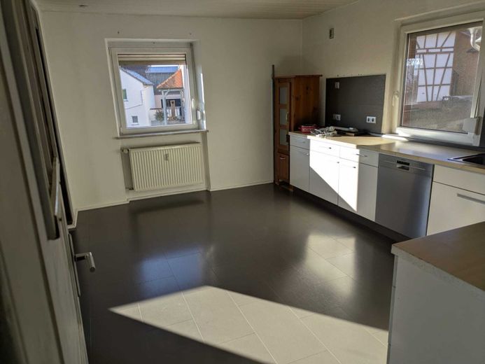 Gemünden nad Menem, gospodarstwo z wydzielonym mieszkaniem – Foto 16