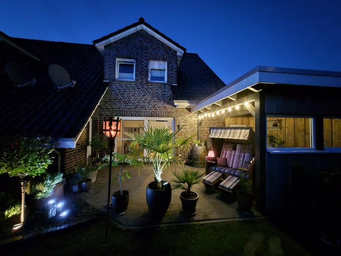 Schöne moderne Doppelhaushälfte in begehrter Lage in Tannenhausen – Terrasse / Freisitz