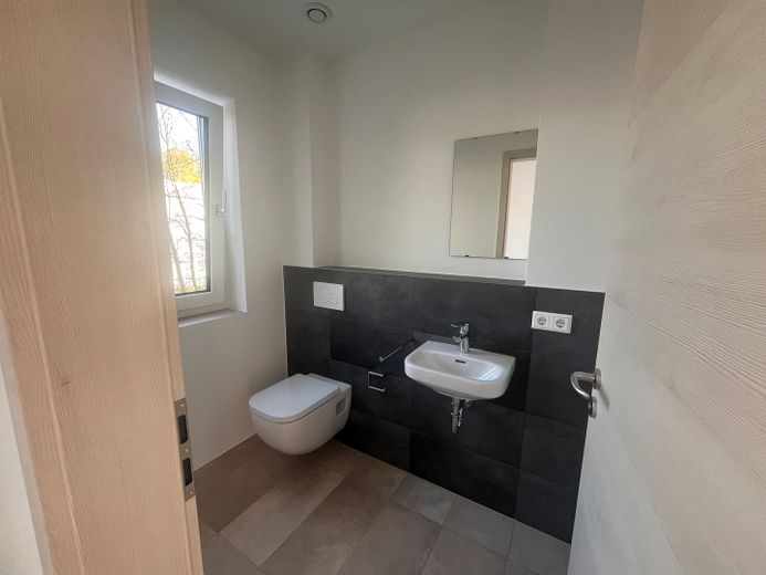 Planeggerstraße 43a – EG WC