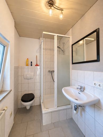 Praktische 1,5-Zi-Wohnung in Ehingen-Rißtissen bei Laupheim – Bad