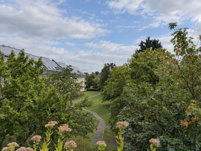 Mariendorf: ¡Vivienda disponible para ocupar, con magníficas vistas a zonas verdes y una excelente infraestructura! – Foto 1