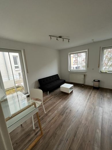 2 - Zimmerwohnung Vollmöbliert und in Stadtnähe – Foto 2