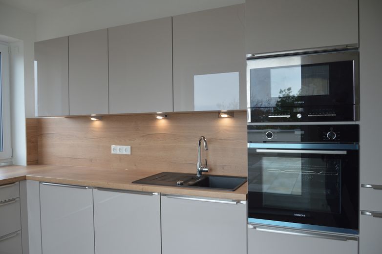 Neubau - Penthouse -  Fahrstuhl - Barrierefrei - TG-Stellplätze – Küche