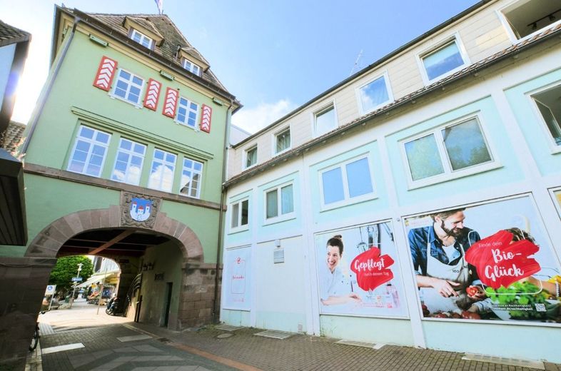 Repräsentatives Ladenlokal/Austellungsraum/Bürofläche in der Innenstadt zu vermieten! – Vermietung Gewerbe - Katzensprung, 37603 Holzminden