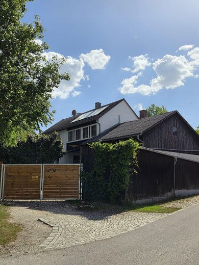 Einfamilienhaus in Steinsdorf – Foto 1