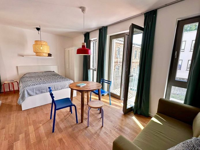 Appartamento nuovo di 1 locale arredato con balcone a Berlino-Weißensee – prima occupazione 2025 – Foto 2
