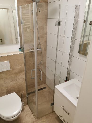 Delux Apartment Erstbezug in Stadtzentrum alles inkl. mit Balkon – Foto 6