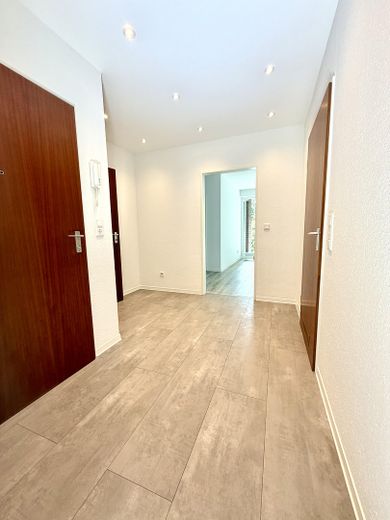 Düsseldorf Gerresheim 2-room apartment – top location directly by the forest – Flur