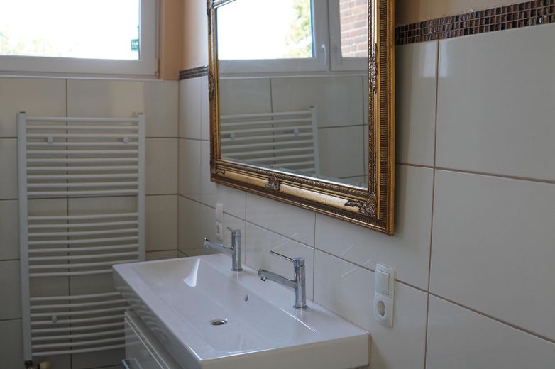 Villa en ubicación privilegiada de Wo-Herrnsheim con gran jardín A + – Bad OG