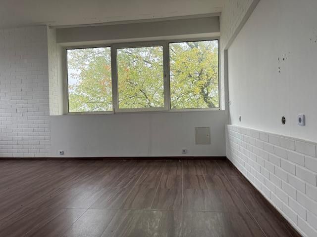 Büro/Lagerflächen 2100 QM/ab 450 qm teilbar Mietkauf spätere Kaufoption ca 50 Parkplätze Top Lage – Foto 1