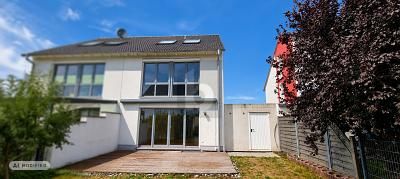 CASA FAMILIAR ENERGÉTICAMENTE EFICIENTE CON GARAJE