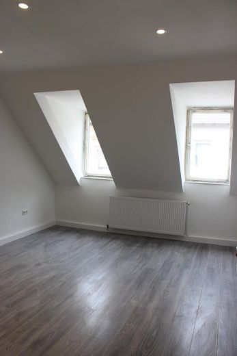 *FT-City* große 5ZKB Dachgeschosswohnung in Frankenthal-City – Zimmer