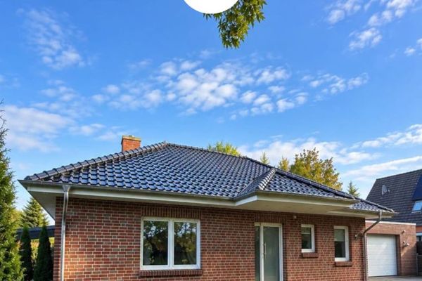 Modernes Wohnen auf einer Ebene!
Komfortabler Bungalow mit großer Garage in Osteel.