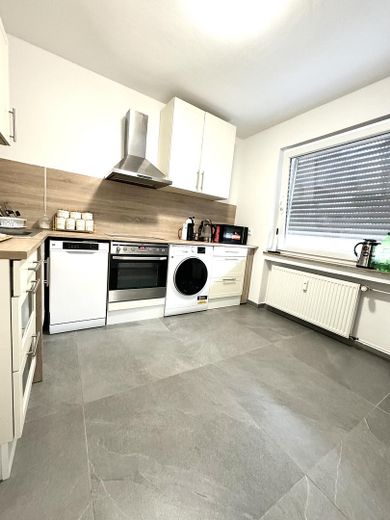 Einziehen und Wohlfühlen – stilvolle 2-Zimmer-Wohnung mit Traumterrasse und Tiefgaragenstellplatz – Foto 15