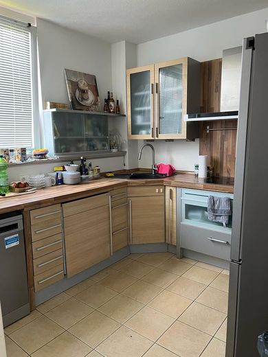Tolle Maisonette-Wohnung mit Dachterrasse in Neuss-Zentrum – Einbauküche
