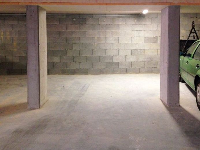 Sicher und im Trockenen parken- Tiefgaragenstellplatz in der Suhler Innenstadt – Foto 1