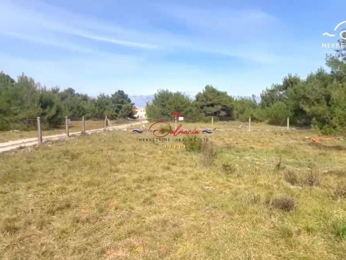विर - कंकड़ वाले समुद्र तट के पास 600m² का भूखंड – फोटो 1