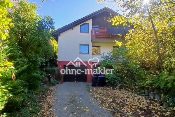 Casa unifamiliare indipendente su un terreno di 1.306 qm a Mehrstetten