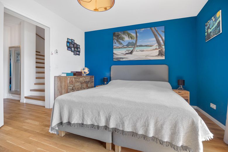 Hoogwaardig townhouse met dakterras en uitzicht op het water – Foto 15
