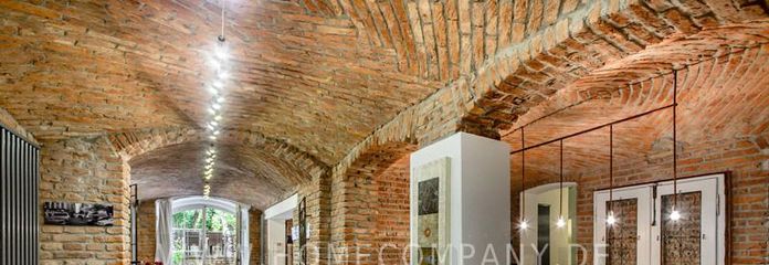 Sehr exklusiv möblierte 6-Zimmer-Souterrain-Wohnung mit schöner Terrasse in der Maxvorstadt – 49ec40470d82b381433f883823711391a3fb542f.jpg