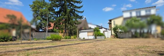 Ampio terreno edificabile per casa unifamiliare, bifamiliare o piccola casa plurifamiliare.