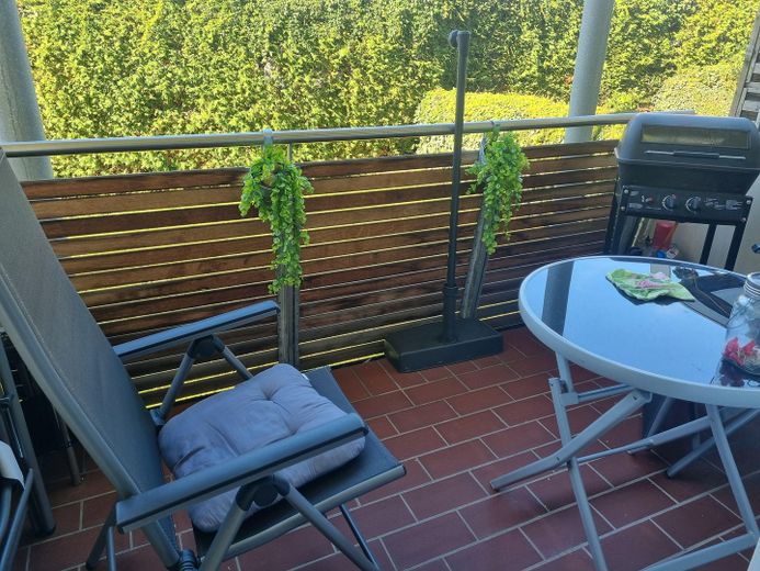 Balkon mit Gartenaussicht