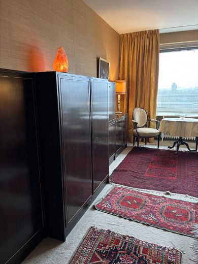 2-Zimmer Wohnung mit Balkon und Stellplatz – WZ. li. Seite