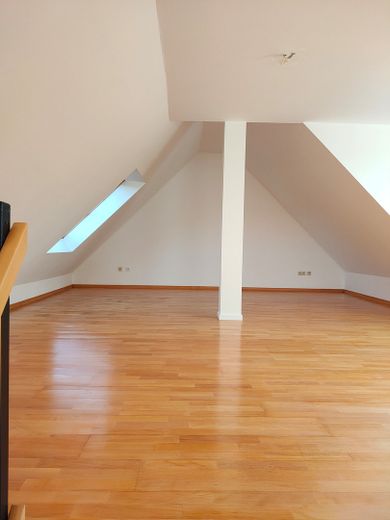 Top Maisonette-Wohnung mit 105 m² Wohnfläche und Balkon – Foto 18
