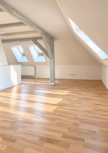 Charmante Maisonettewohnung über zwei Ebenen mit besonderem Altbauflair – Foto 18