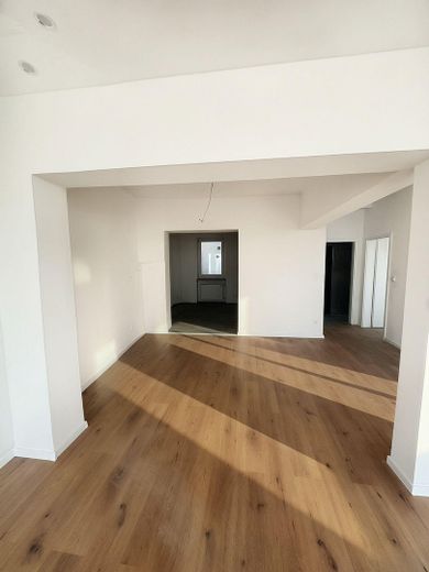 Exclusieve 2,5-kamerwoning met 130 m², terras en parkeerplaats in het hart van Altötting – Foto 8