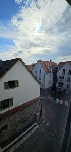 Meraviglia urbana degli spazi: maisonette di 4 locali inondata di luce nel cuore di Öhringen (senza provvigione!) – Aussicht