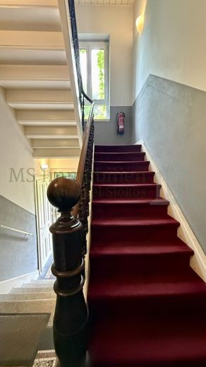 *** Historischer Altbau mit Stil: Voll vermietetes Dreifamilienhaus in Worms *** – EG Treppenhaus Ansicht 2
