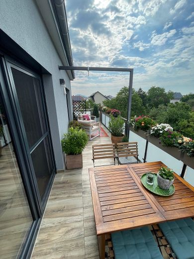 Luxuriöse 4-Zimmer-Wohnung Tegernheim, Barrierefrei mit Aufzug – Balkon