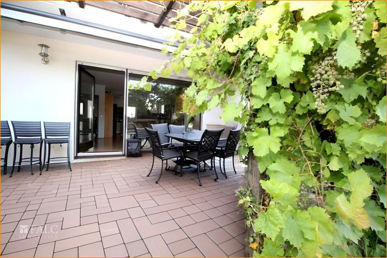 Terrasse (Staging)